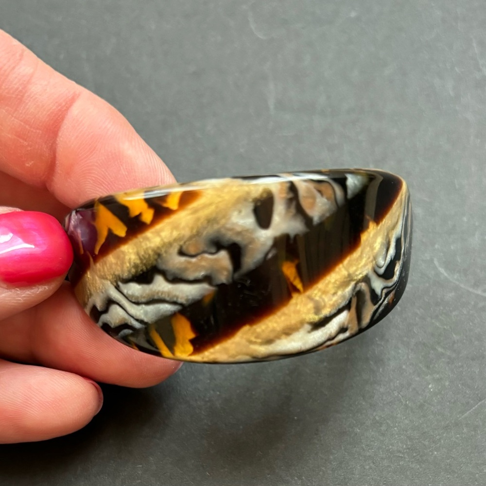 Tortoise Hair clip
